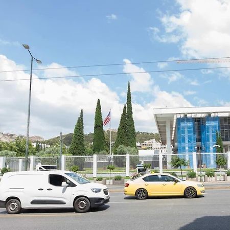 Ferienwohnung Brand New Urban Getaway Next To Megaro Mousikis Athen Exterior foto